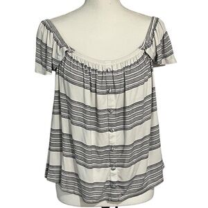 Torrid size 1 Black and White Striped Off-Shoulder Top EUC